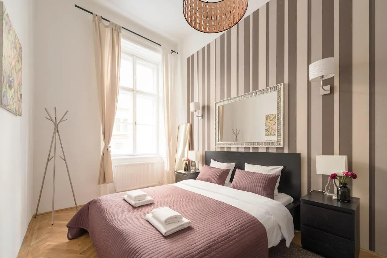 Oasis Apartments - Dohany Street I 부다페스트 0*,  헝가리